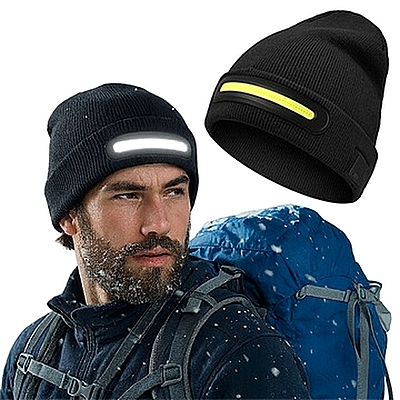 כובע צמר משולב פנס